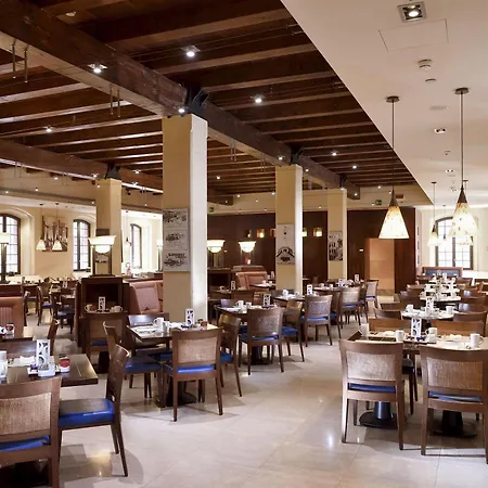 Hilton Molino Stucky 5*