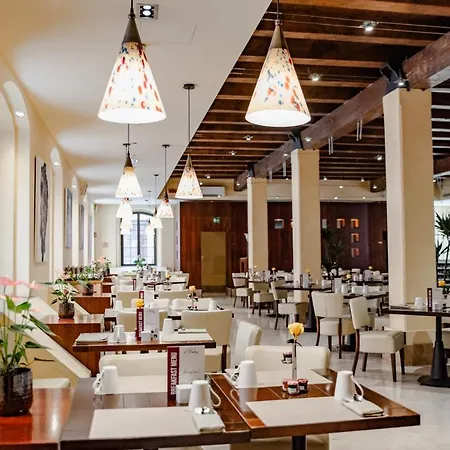 Hilton Molino Stucky 5* Венеция