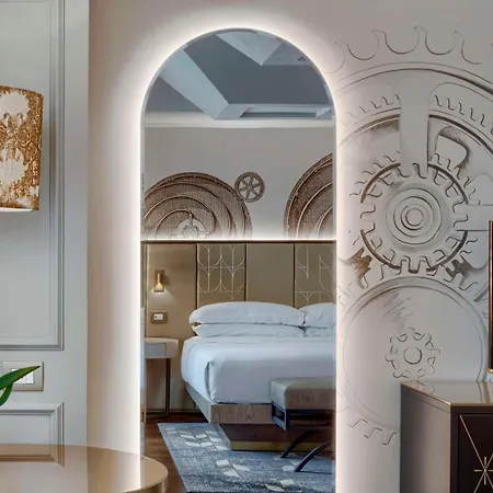 Отель Hilton Molino Stucky 5*