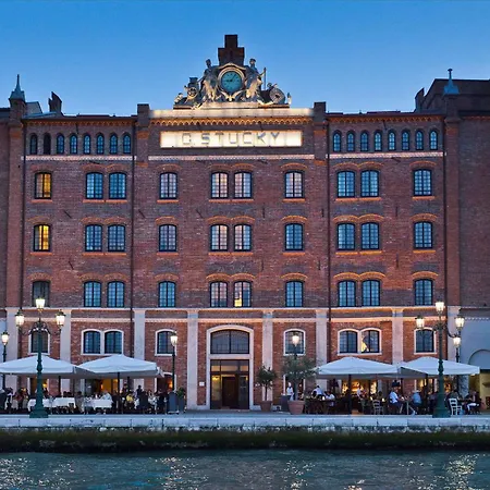 Hilton Molino Stucky Отель 5*