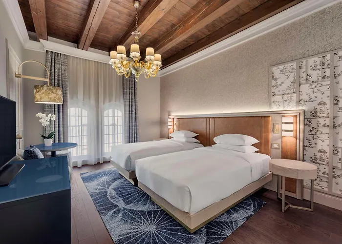 Hotel Hilton Molino Stucky 5*