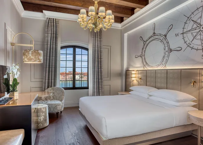 Hilton Molino Stucky 5*