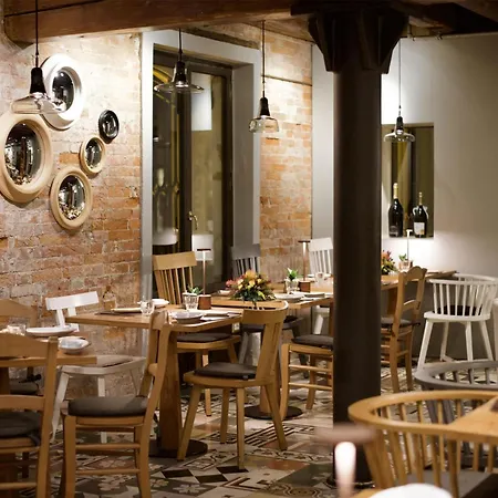 Hilton Molino Stucky 5*