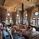 Hilton Molino Stucky Hotel