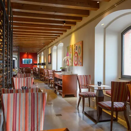 Hilton Molino Stucky Hotel