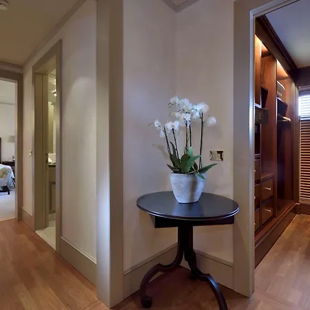 Hilton Molino Stucky Hotel 5*