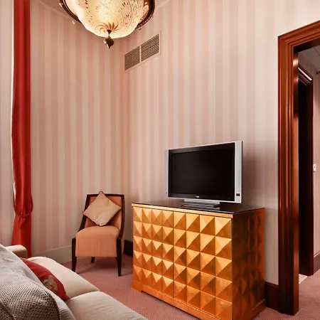 Hilton Molino Stucky 5*